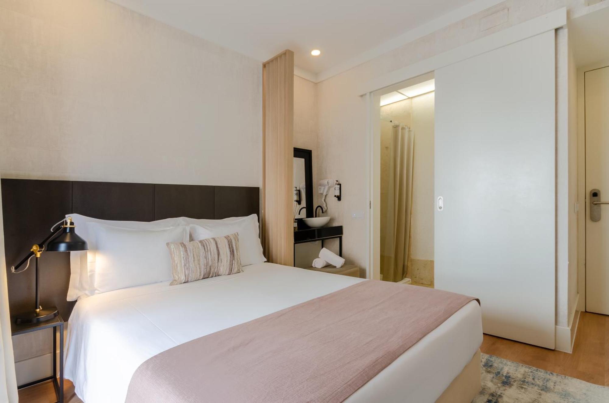 Lx51 Studios & Suites By Apt Iin - Lisbon Center Room photo